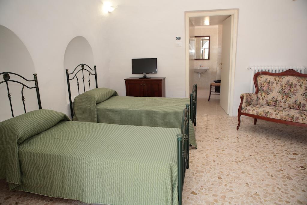 Agriturismo Masseria Casedde Vecchie Villa Martina Franca Room photo